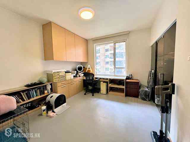 Mid Levels Central - Chung Tak Mansion 04