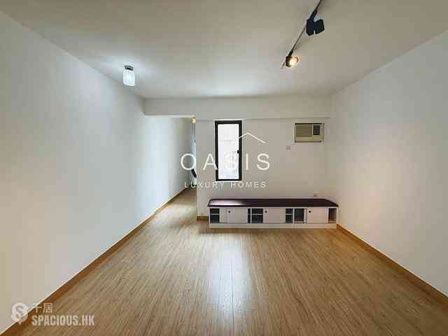 Chung Hom Kok - 19-25, Horizon Drive 06