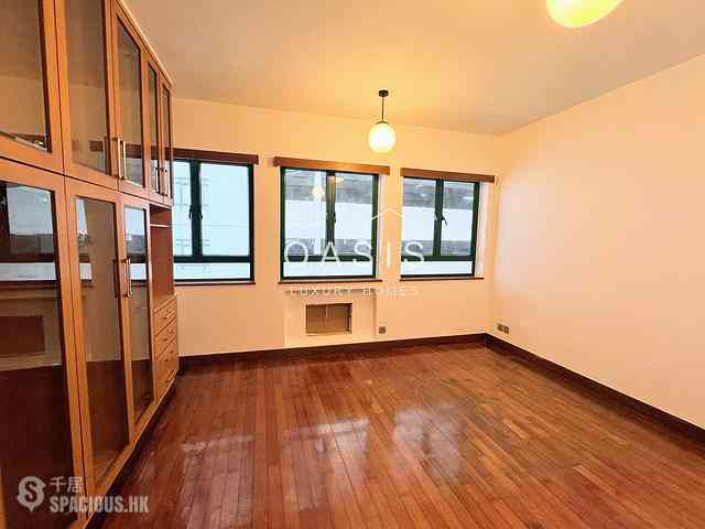 Mid Levels Central - Ivory Court 02