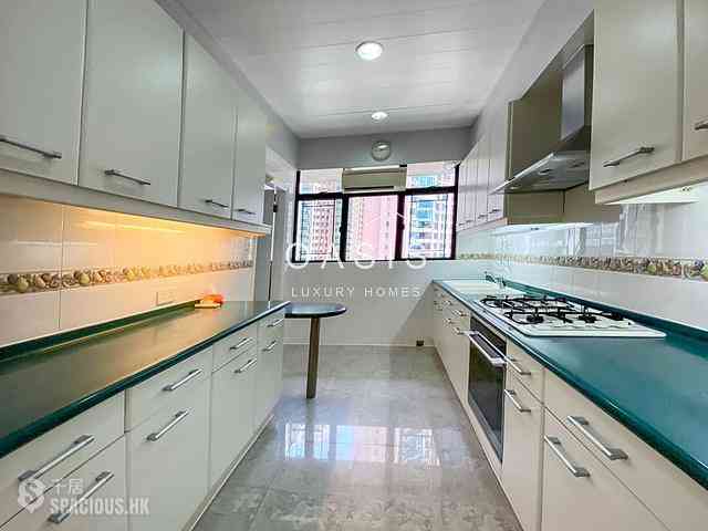 Mid Levels Central - Clovelly Court 06