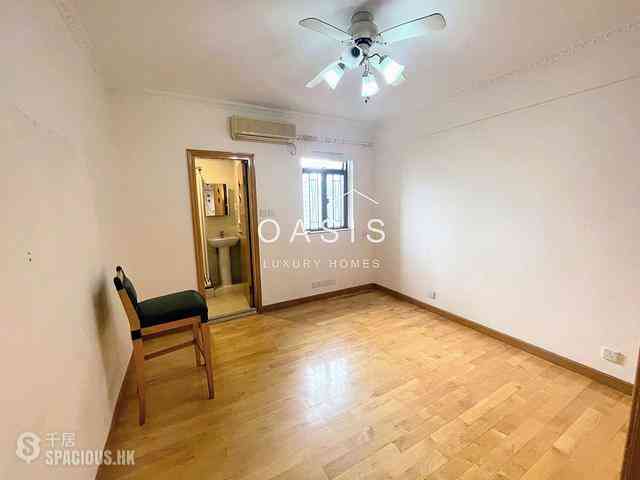 Mid Levels West - Hong Kong Garden 12