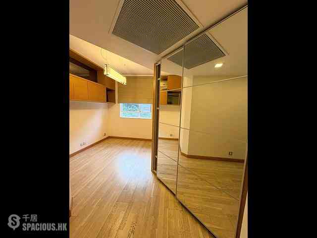 Mid Levels Central - Tregunter Block 1 08