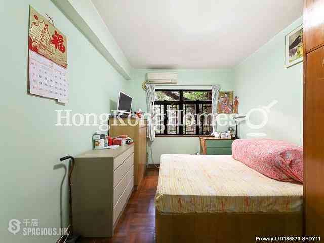 Mid Levels West - Hing Wah Mansion 03