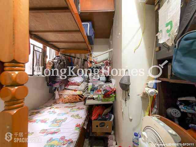 Mid Levels West - Hing Wah Mansion 09