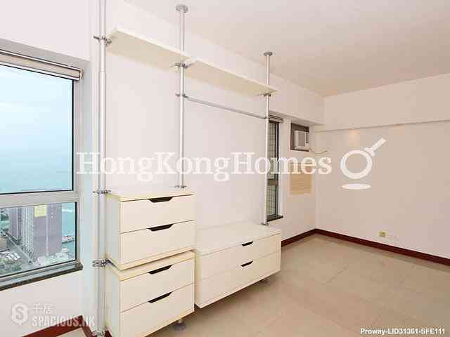 Kennedy Town - The Merton 06