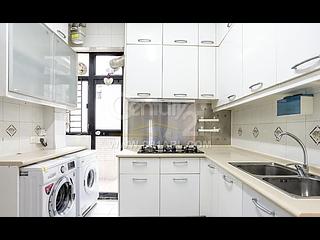 Mid Levels Central - Scenecliff Block 1 09
