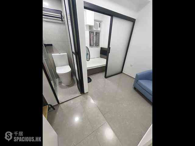 Mong Kok - Sincere House 01