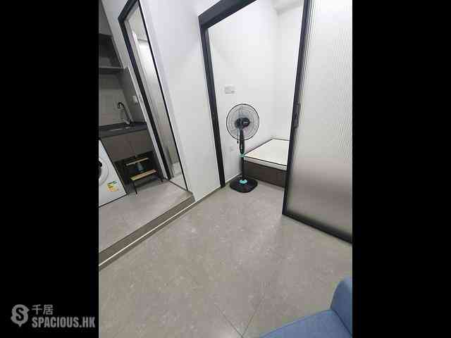 Mong Kok - Sincere House 02