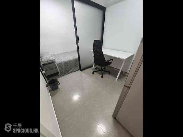 Mong Kok - Sincere House 06