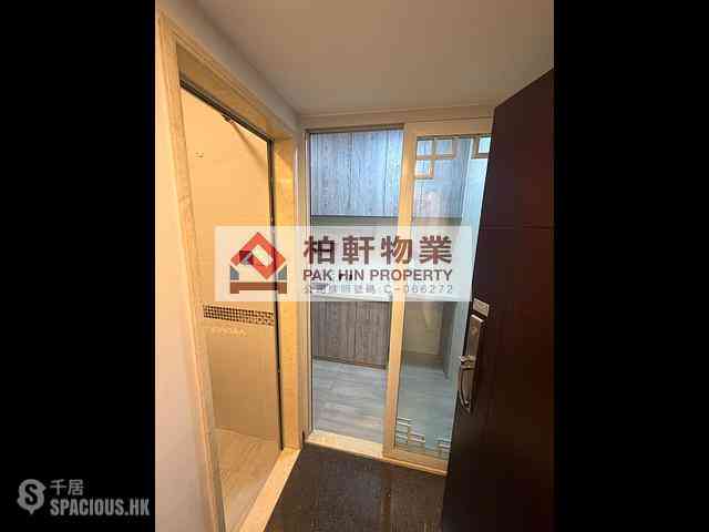Quarry Bay - Tak Lee Building 03