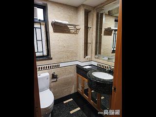 Fortress Hill - Le Sommet Block 2 02
