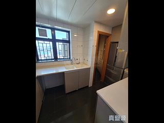 Fortress Hill - Le Sommet Block 2 04
