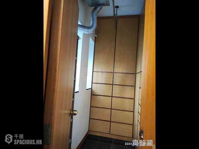 Fortress Hill - Le Sommet Block 2 07