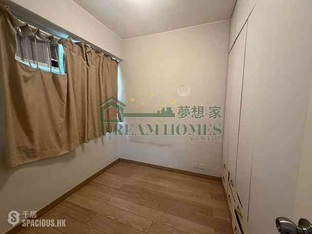Shek Tong Tsui - Tuck Ga Building 12