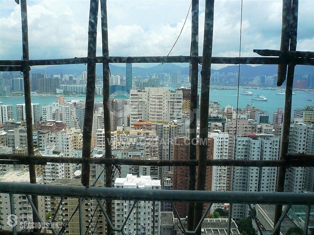 Braemar Hill - Sky Scraper 01