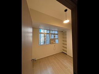 Tsim Sha Tsui - Yiu Kei Mansion 06