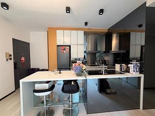 Happy Valley - Shan Kwong Towers Block 2 02