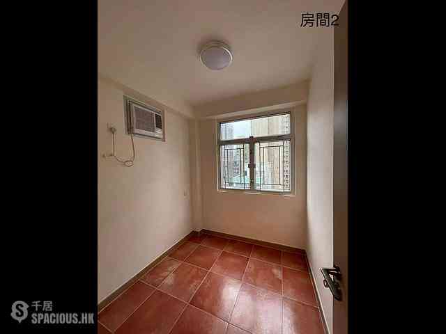 Sai Ying Pun - Wing Cheung Building 02