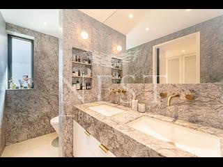Quarry Bay - Mansion Building 06