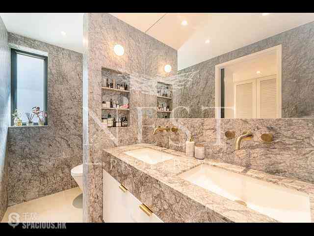 Quarry Bay - Mansion Building 06