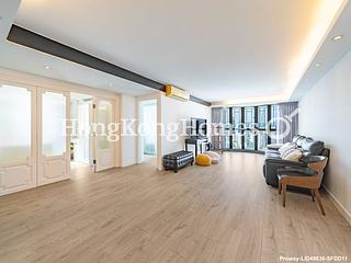 Stubbs Road - Crescent Heights 04