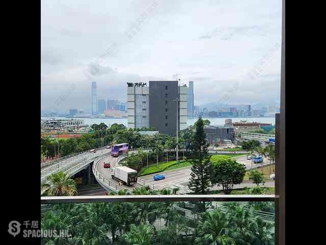 Wan Chai - The Gloucester 06