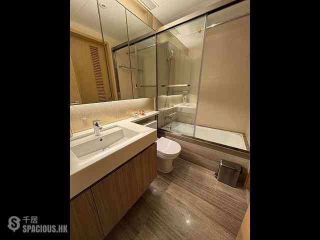 Tung Chung - The Visionary Tower 9 07