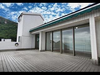 The Peak - Mount Austin Estate 10