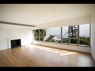 The Peak - Mount Austin Estate 04
