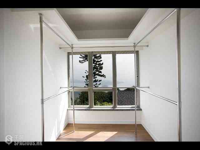 The Peak - Mount Austin Estate 14