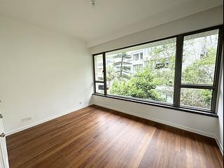 The Peak - Mount Austin Estate 22