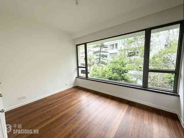 The Peak - Mount Austin Estate 22