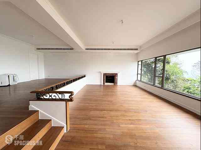 The Peak - Mount Austin Estate 01