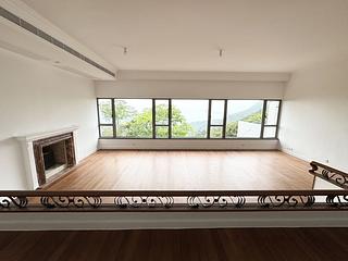 The Peak - Mount Austin Estate 26