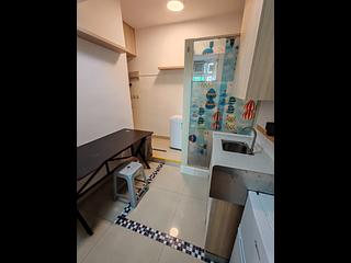 Sai Ying Pun - Luen Tak Building 04