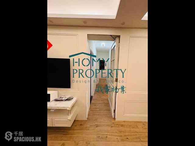 Mid Levels Central - The Grand Panorama Block 1 04