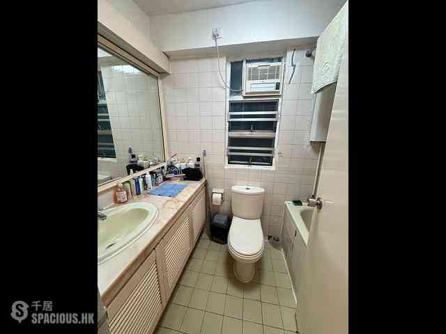Whampoa Garden - Whampoa Garden Phase 12 Bamboo Mansions Block 6 05