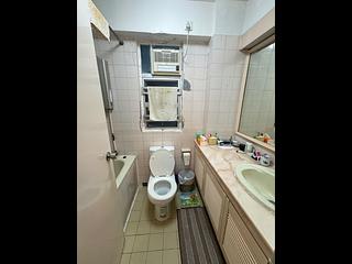 Whampoa Garden - Whampoa Garden Phase 12 Bamboo Mansions Block 6 06