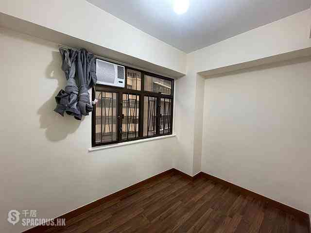 Sheung Wan - Mandarin Building (J Plus) 01