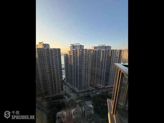 Tung Chung - The Visionary Tower 6 04