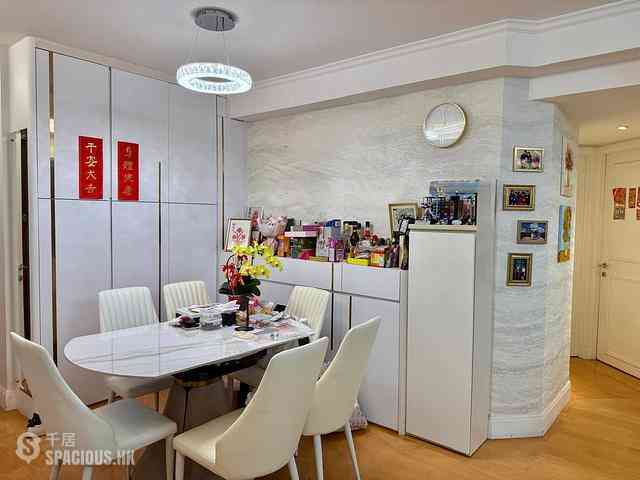 Tung Chung - Caribbean Coast Phase 4 Crystal Cove Tower 15 03