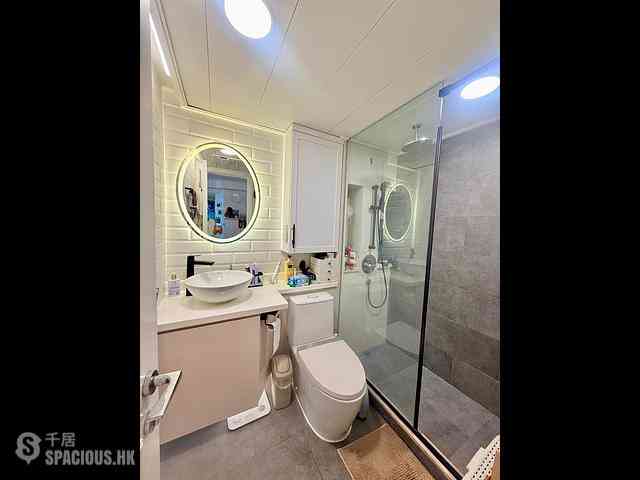 Tung Chung - Caribbean Coast Phase 4 Crystal Cove Tower 15 06