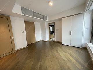 Mid Levels Central - 3, MacDonnell Road 18