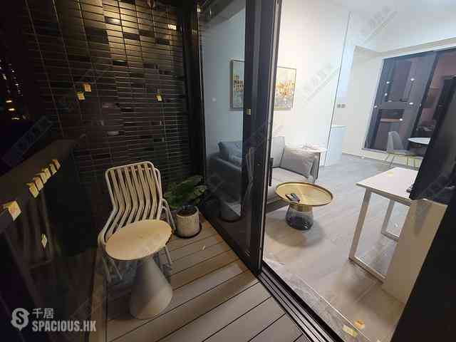 Sai Ying Pun - The Queens 03