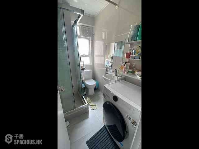 Mong Kok - Shun Lee Building Block B 08