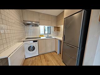 Wan Chai - The Zenith 12