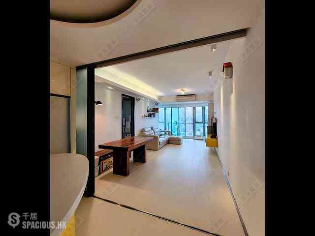 Tsim Sha Tsui - The Victoria Towers Tower 3 03