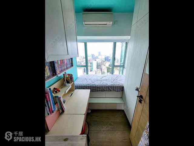 Tsim Sha Tsui - The Victoria Towers Tower 3 07