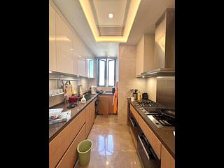 West Kowloon - The Harbourside 05