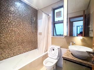 Wan Chai - The Zenith 04